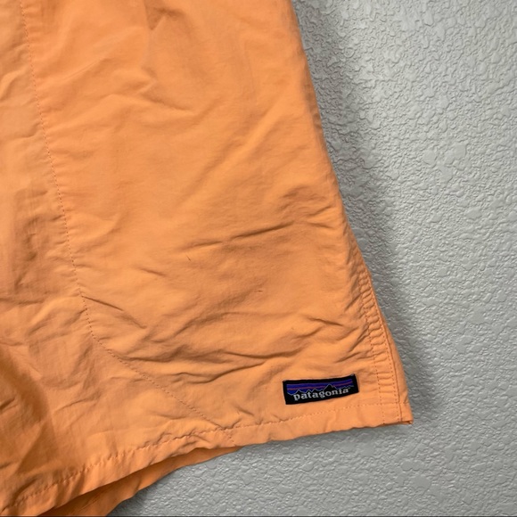 Patagonia Mens Size XL Baggies 5 Inch Shorts Orange Mesh Lined Elastic Waist - Picture 9 of 10